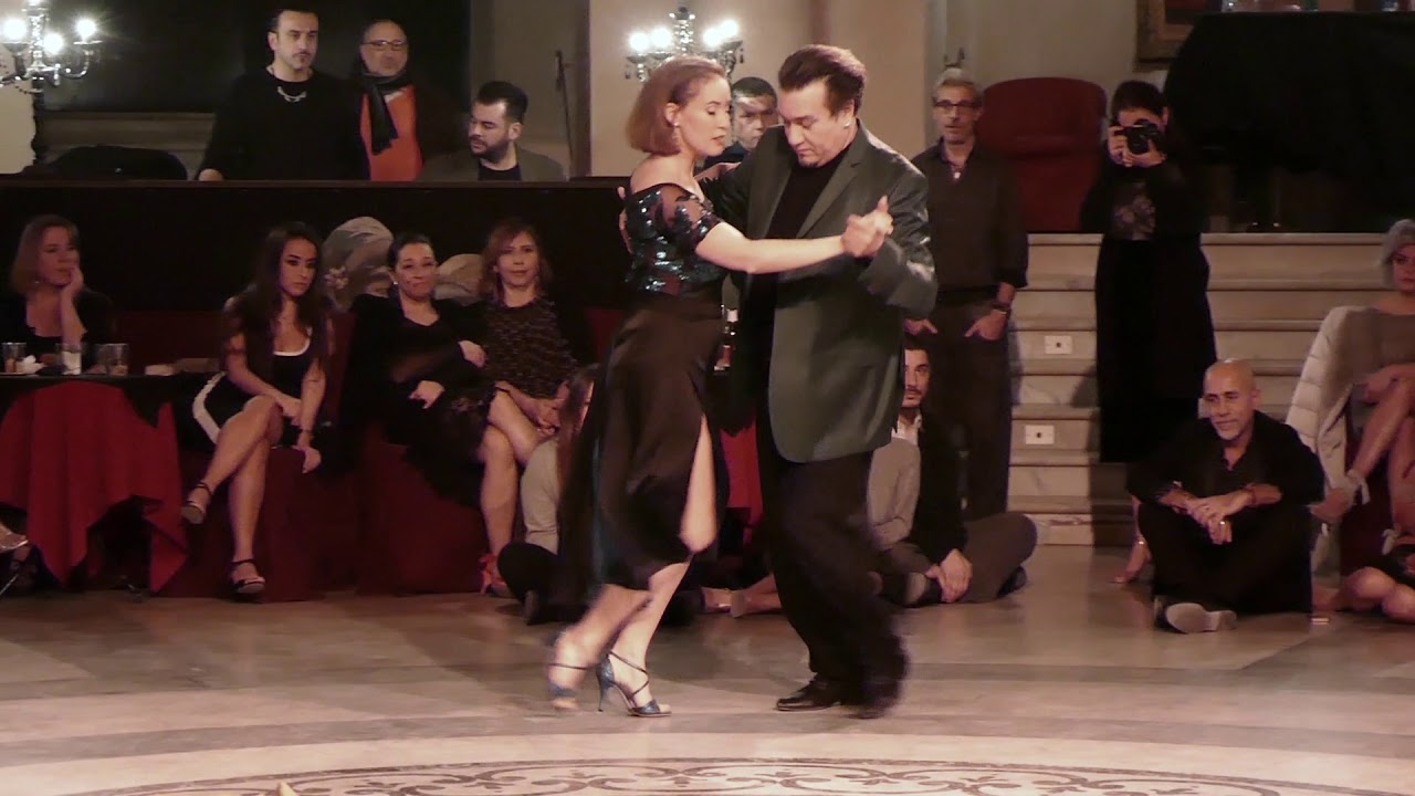 Video thumbnail for Chicho Frúmboli & Juana Sepúlveda, Silueta porteña (Chicho e Juana Napoli Long Weekend 2019, 5/6)