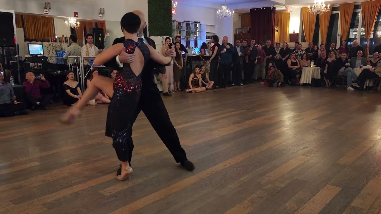 Argentine tango: Adriana Salgado & Orlando Reyes - Zum