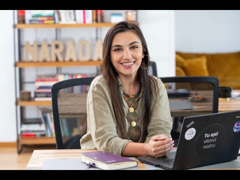 Andra Munteanu, fetița „desculță” ce luptă azi pentru educația copiilor