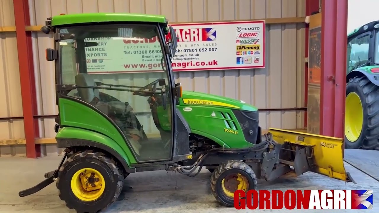 John Deere 1026R 4WD Compact