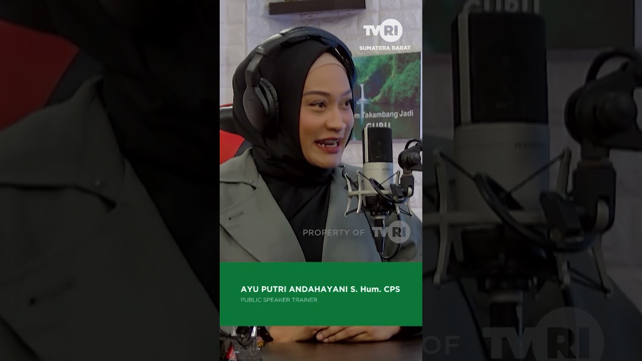 Ayu Putri Andahayani - Public Speaker Trainer