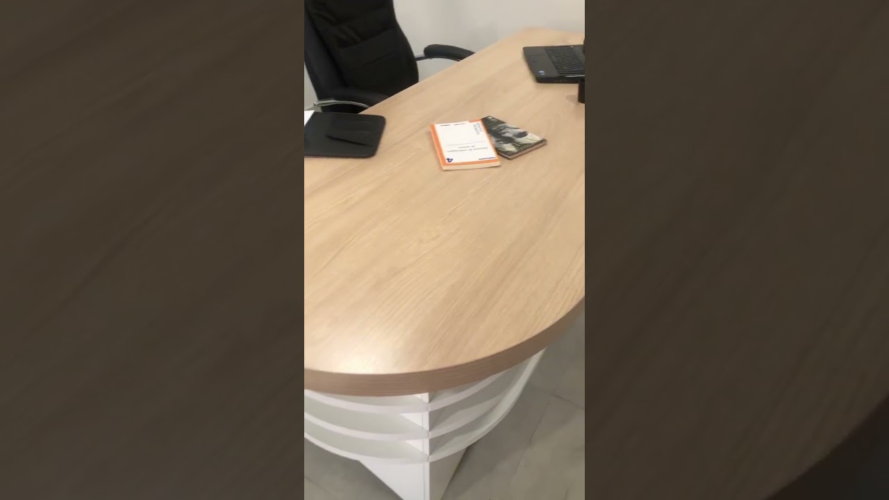 Thumbnail do vídeo - Mesa Tamburato Diretor Ld - Carvalho/Branco