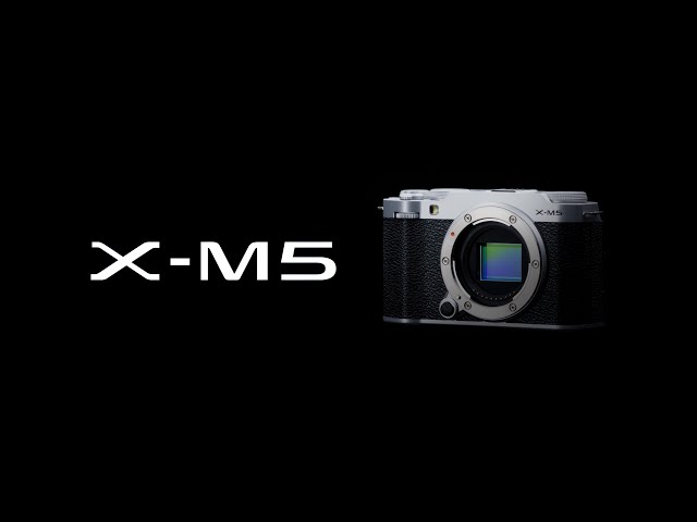Vidéo FUJIFILM X-M5 Silver + XC 15-45 mm f/3,5-5,6 OIS PZ