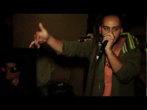 Habitual - deja que tus ojos con Mentall y Dania Neko (en vivo ZKT1 Audiovisual)