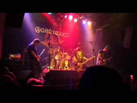 Agrotóxico-Inimigo Real Hangar110 18/12/2010 Parte2