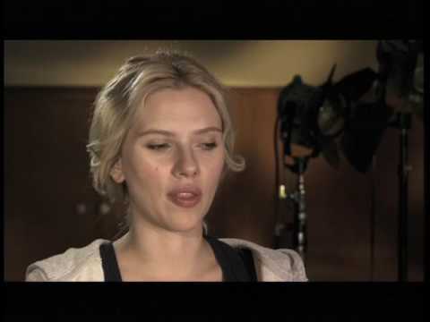 download lagu mp3 mp4 Scarlett Johansson Que Les Pasa A Los Hombres, download lagu Scarlett Johansson Que Les Pasa A Los Hombres gratis, unduh video klip Scarlett Johansson Que Les Pasa A Los Hombres