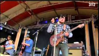 Modest Mouse - Here it Comes (live)