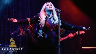 Kesha Emotional Performance Praying At The Grammys 2018 with  Camila Cabello and more