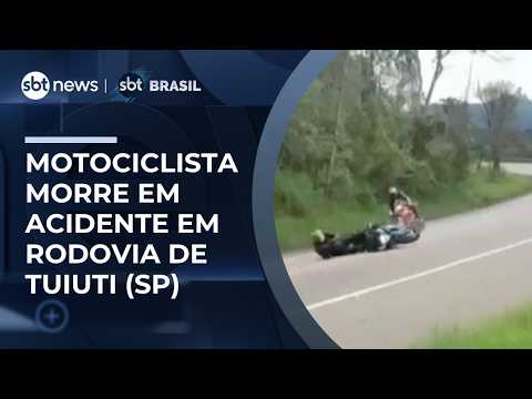 Motociclista morre após invadir pista contrária e colidir com carro em Tuiuti (SP) | #SBTBrasil