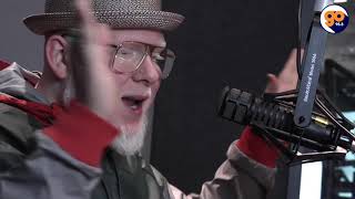 Brother Ali talks about how Slug help him out in the early years of Rhymesayers.