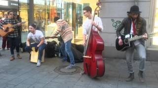 "The Voice"-Kandidat Michael spielt in der Breiten Gasse