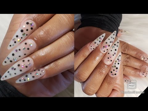 Watch a Self Taught Nail Tech practice with Left Hand✋V.S a Normal Set On Her✋Right Hand🤔
