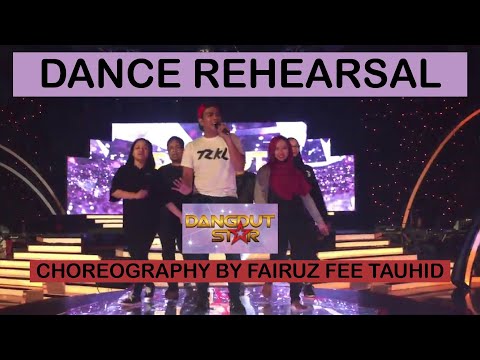 Dangdut Star 2016 Fitri Hiswady (1st place WINNER) choreography by Fairuz Fee Tauhid