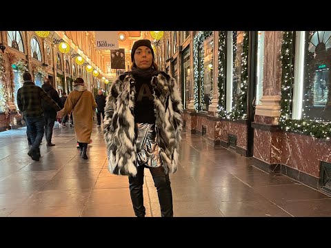 Holidays/Bruxelles square “the most beautiful square in Europe\Festivities.