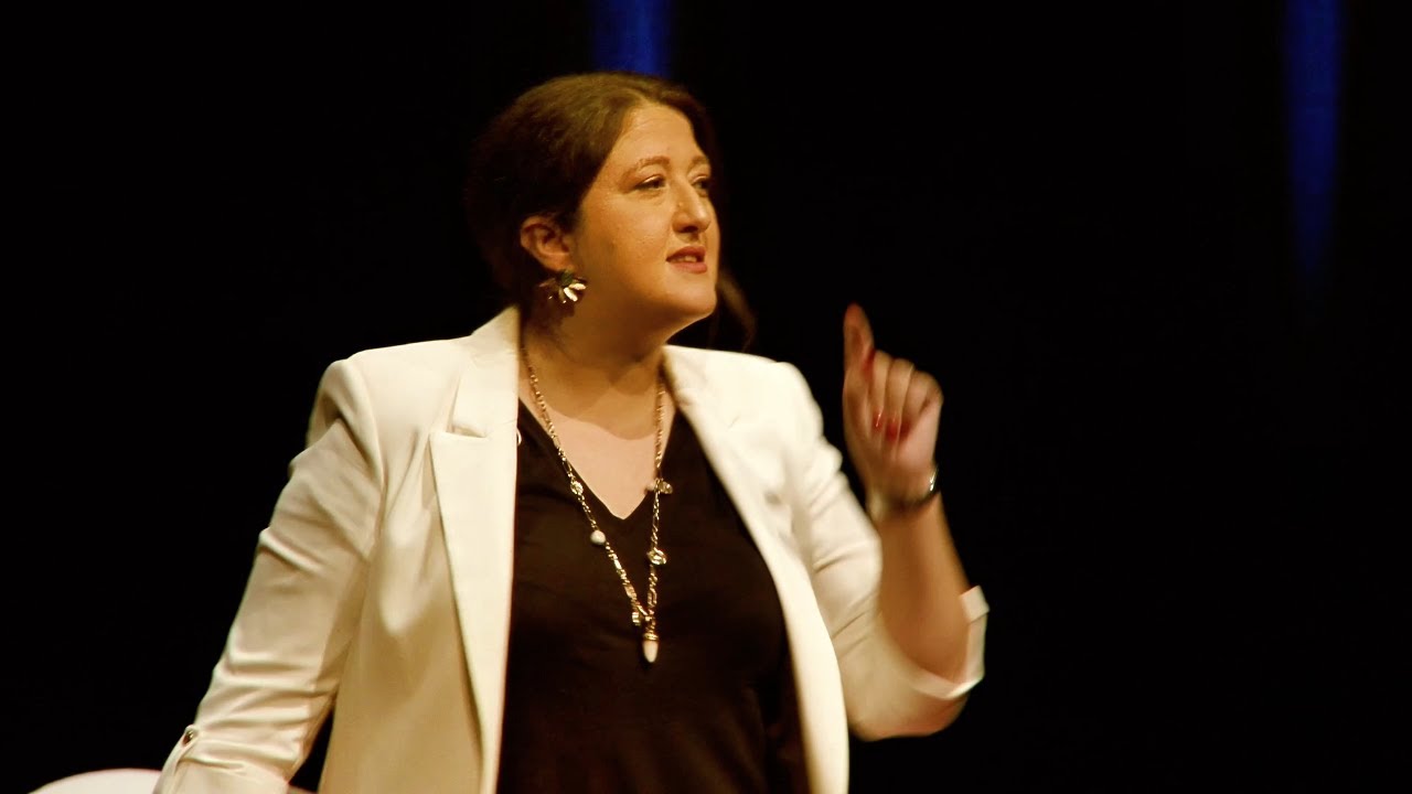 Como a Literacia Financeira Pode Transformar Vidas  | Bárbara Barroso | TEDxLisboa