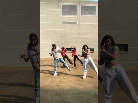 Get Ready To Groove! Amapiano Dance 💃 &hearts;️ Video 📽 That Will Get You Moving!😄
