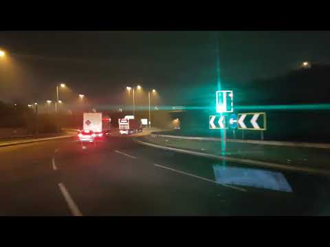driving on M25 approaching junction 29 221118