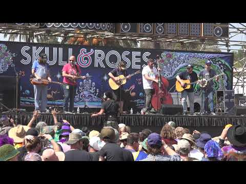 KELLER WILLIAMS GRATEFUL GRASS/Skull and Roses 4/10/2022