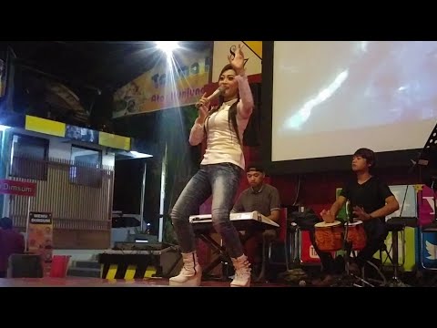 DANGDUT HOT LIA LIO - NGOBONG ATI (Alure Wonosobo)