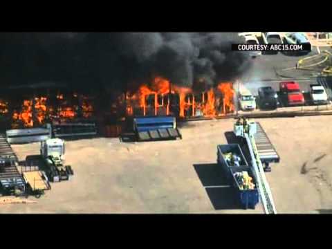 download lagu mp3 mp4 Suburban Warehouse, download lagu Suburban Warehouse gratis, unduh video klip Suburban Warehouse