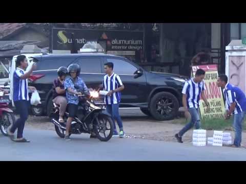 Bagi Takjil Giga FC Kota Metro 10 Juni 2017