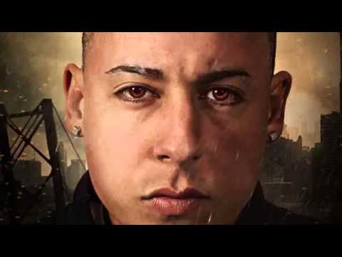 Humilde Pero Cotizao - Cosculluela Ft Oneill (Letra) REGGAETON 2013