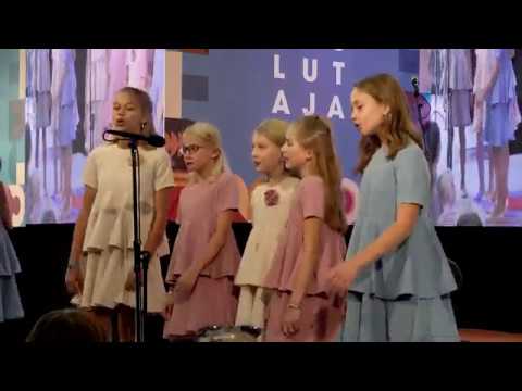 LAULUPESA ANSAMBEL SÕBRAD - ROHKEM VÄRVE | SÜGISENE MOEKUULUTAJA 12.10.2019