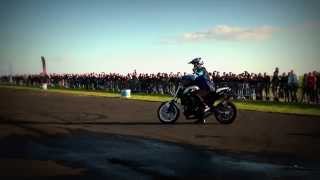 preview picture of video 'Bezpieczne wyścigi Ułęż 2014 Hubert Raptovny pokaz stuntu'