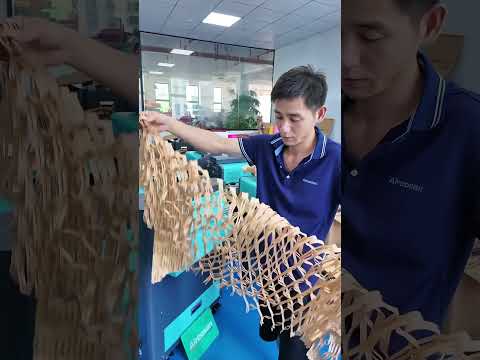 Let's Reuse Waste Cardboard. Use Cardboard Shredder to Become Cardboard into Honeycomb.
