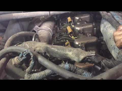 Replacing an ICP valve and oil rail seals