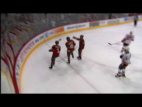 Guillaume Latendresse Goal Against Calgary (March 21 2010)