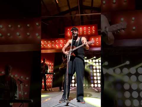 Abhishek Performing TUM MERE 2 Live 😍😍 #ytshorts #love #bigboss