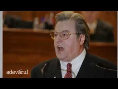 Apostolii Epocii de Aur - Corneliu Vadim Tudor