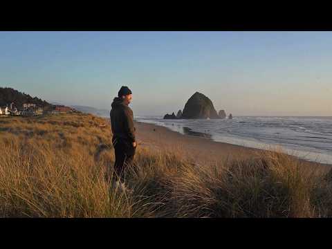 Exploring Cannon Beach, Oregon! | Oregon Coast Vlog!