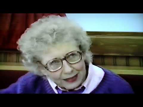 Pizzza Huts  salad bar and beverage  Training video