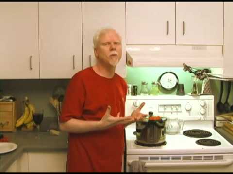 Craig's Kitchen 006 - Chicken Soup 1 - Broth