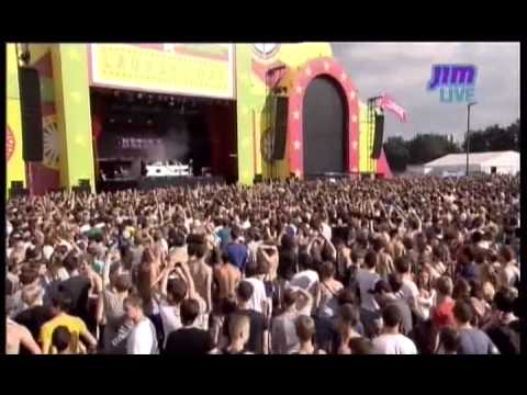 Netsky & Friends - Rusko - Everyday (Netsky Remix) - Live@Laundry Day 2011