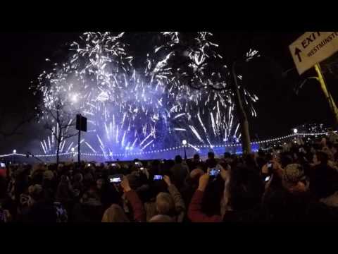 London Fireworks 2016 /2017 - New Year's Eve Fireworks