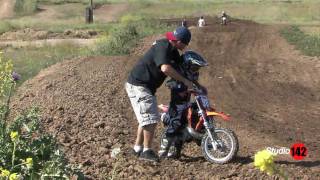 preview picture of video 'Motocross Racing RiverFront RD4 Spring Series 5-2010.flv'