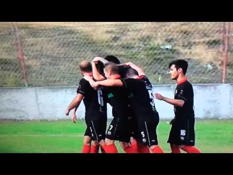 2 Golo com a camisa do Atletico Clube Cucujaes 