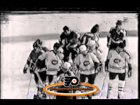 Jan 9, 1978 Orest Kindrachuk vs Doug Risebrough Philadelphia Flyers vs Montreal Canadiens