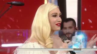 Gwen Stefani -- ''Christmas Eve'' Live, November 20, 2017