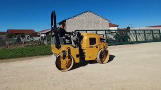 Caterpillar CB34BLRC mini road roller for sale - Image 4 | Machineryline US Caterpillar CB34BLRC mini road roller | Image 4 - Machineryline