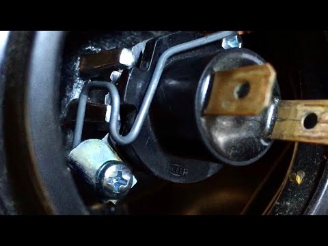Mazda 3 Headlight Globe Bulb Replacement (both sides) 2004 - 2009 Video
