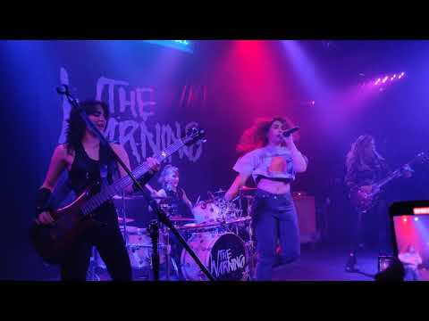 Alessia Cara & The Warning - Enter Sandman live from the Troubadour