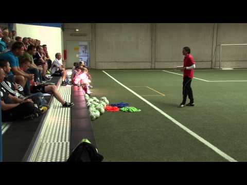 Fußball-DVD: Detail-Coaching im Passtraining - U13 (1)