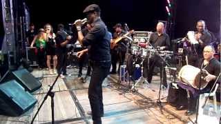 LAS MUJERES SON--- JOHNNY VARGAS EN CARNAVALES B/QUILLA (BARANOA)