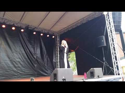 Lisa Ajax - My heart Wants Me Dead live at Vällingbydagarna 2016