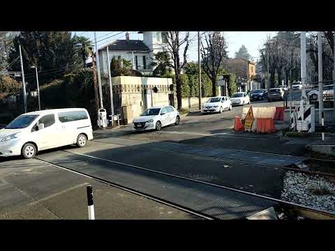 CHIUSO TRA UNA SETTIMANA IL PASSAGGIO A LIVELLO DI FINO MORNASCO: BASTA LUNGHE ATTESE PER LE AUTO