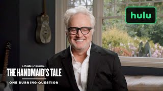 One Burning Question : Is Gilead Reasserting Its Power? avec Bradley Whitford et Madeline Brewer (VO)